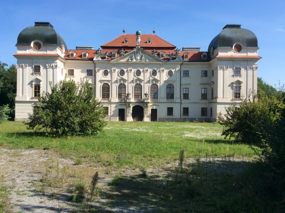 Riegersburg-Hardegg < Nepomuk