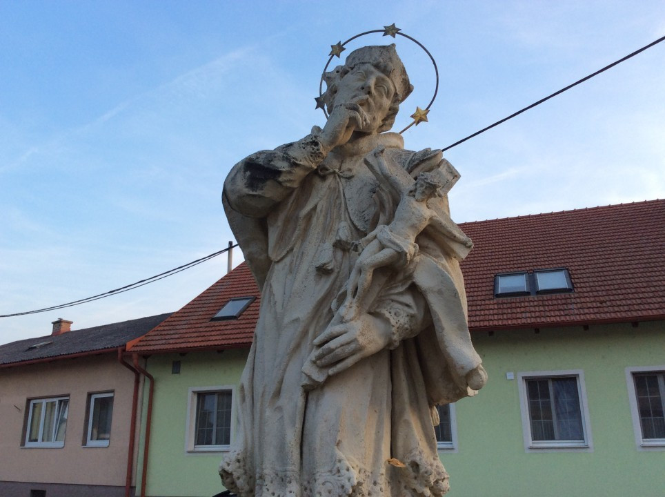 Großengersdorf < Nepomuk