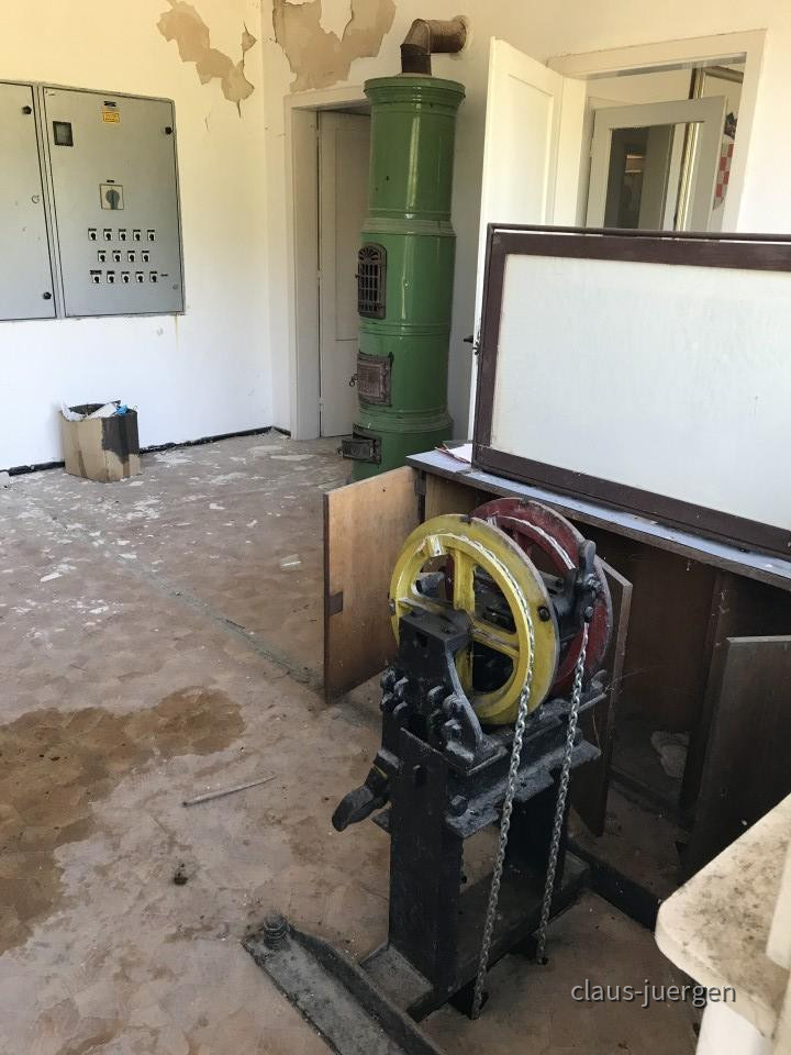 ?random=817755199&maxWidth=0&embedded=0&thumbnail=large