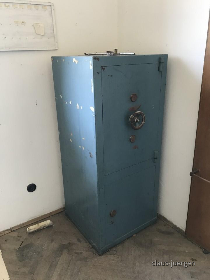 ?random=678515865&maxWidth=0&embedded=0&thumbnail=large