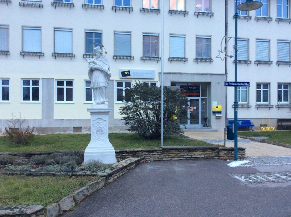 Zistersdorf < Nepomuk