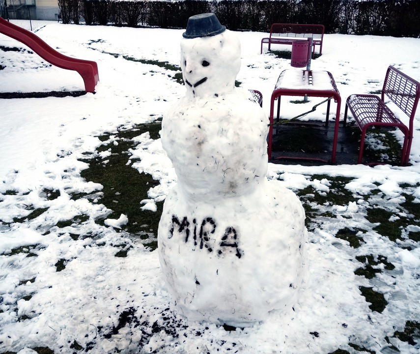 Schneemann, Neuschnee