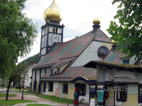 Hundertwasserkirche