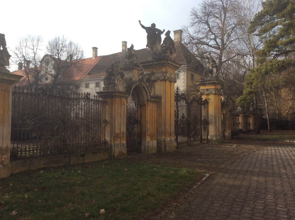 Ladendorf < Nepomuk