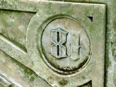 Alcsútdoboz, Arboretum, Wappen- oder Kronenbrücke, 81