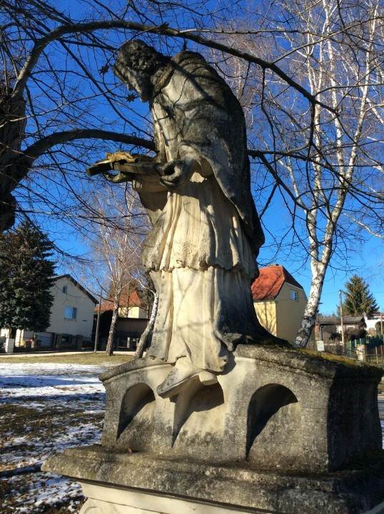 Ernstbrunn < Nepomuk
