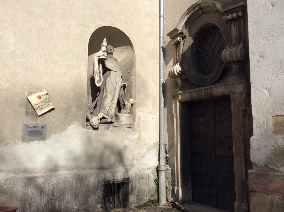 Korneuburg Augustinerkirche < Nepomuk