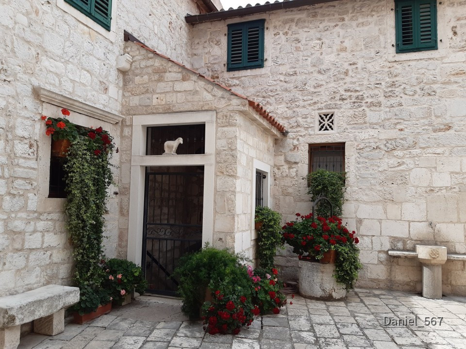 04_Sibenik_Sv_Frane_Nepomuk
