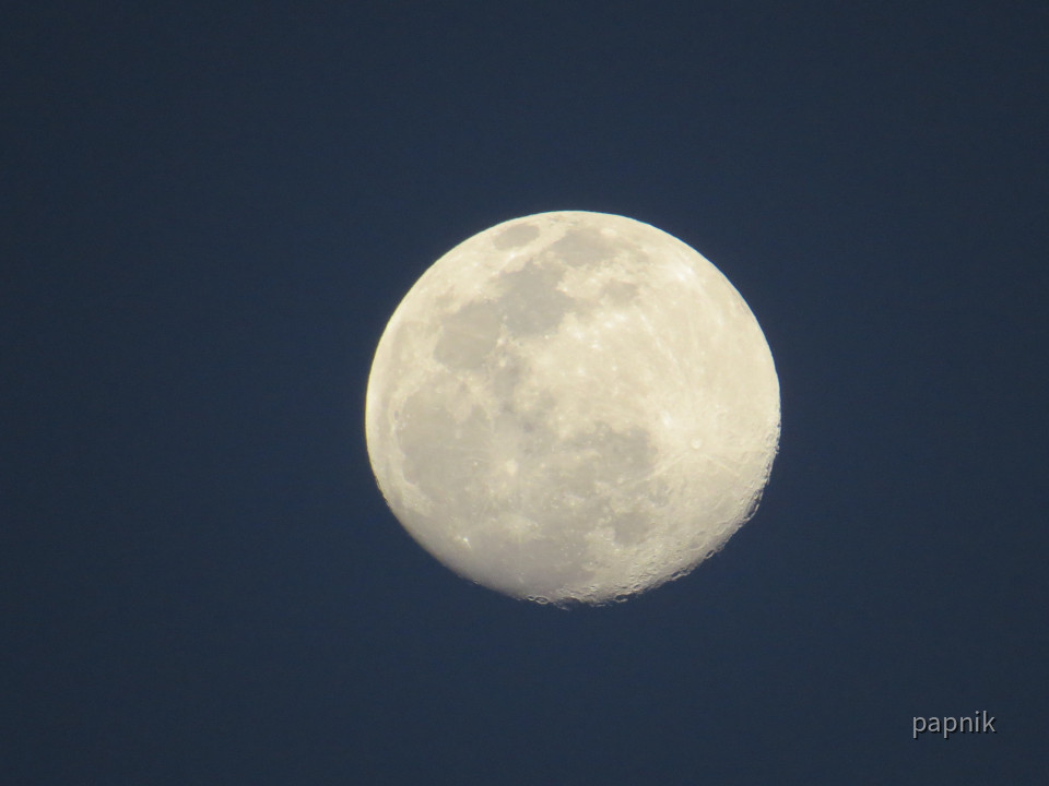 Mond 3
