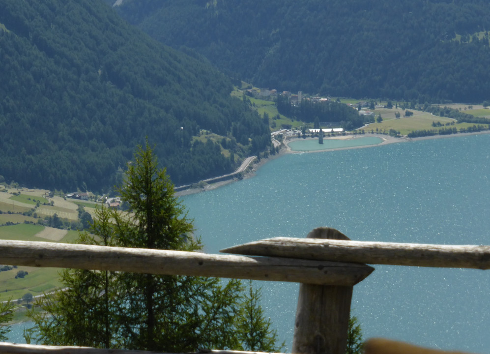 Burgeis Reschenseeblick von der R (1)