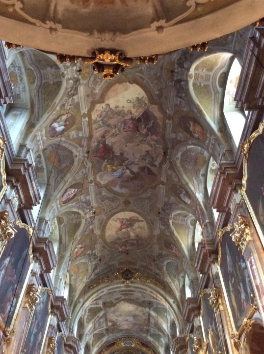 St. Pölten Dom < Nepomuk