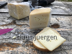 D4301429-506F-408D-96C9-2E9536A8D7D0