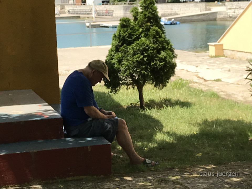 AA7DE50F-2F29-4521-822E-97B72B8948D5