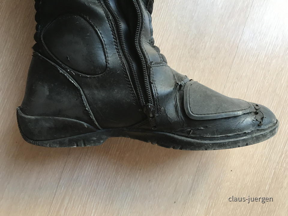 4483D1F8-0598-4BF9-AFF4-00F2D9FD6FD6