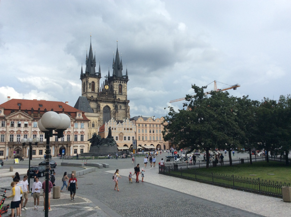 Prag Teynkirche < Nepomuk