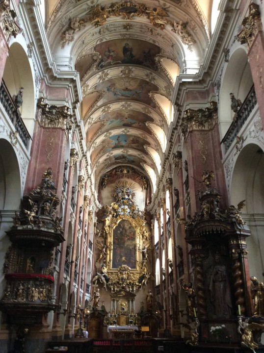 Prag Bazilika sv. Jakuba < Nepomuk