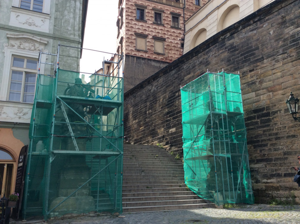 Prag Kleinseite < Nepomuk
