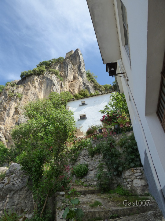 Aufstieg zur Burg La Iruela 03