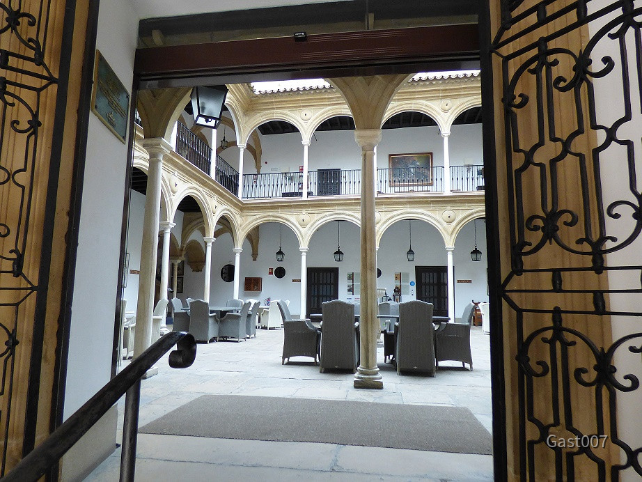 Parador-Hotel 26