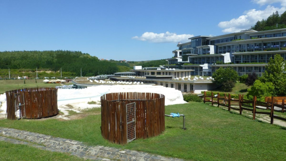 Egerszalók, Thermal- und Erlebnisbad, die beiden Brunnen