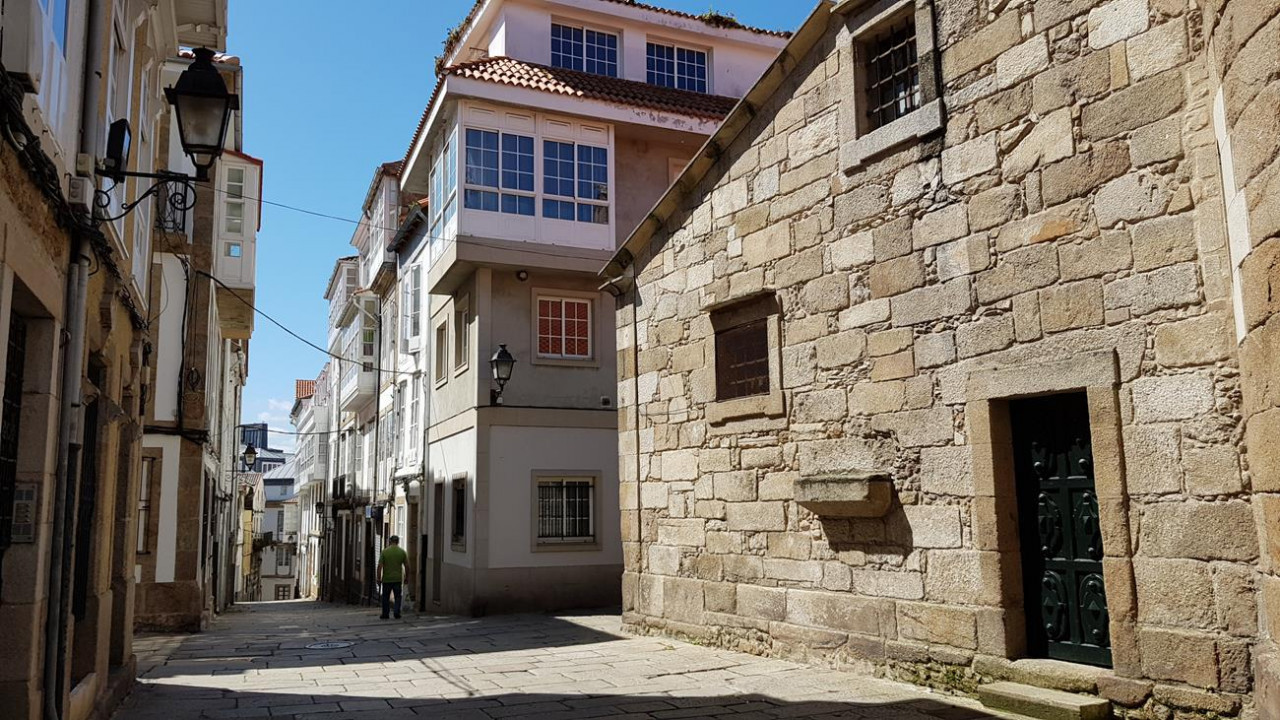 La Coruña  44