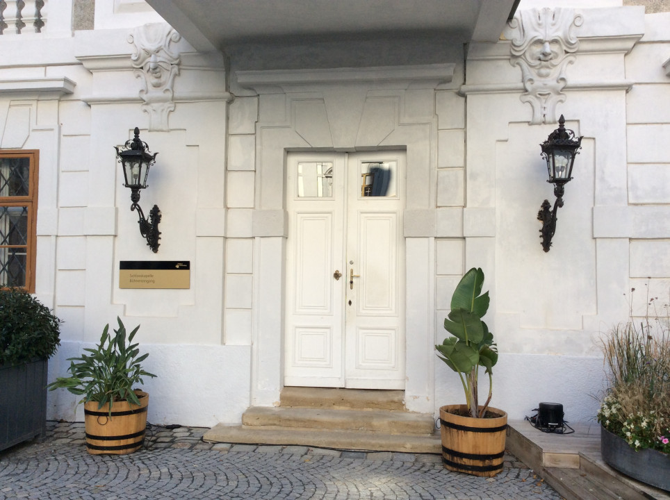 Eisenstadt Schloss Esterházy < Nepomuk