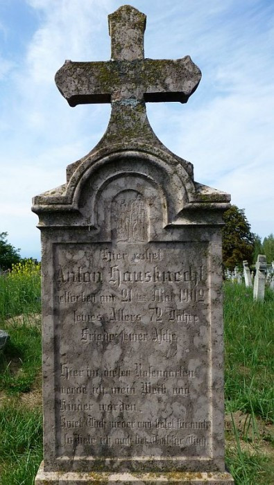 Máriahalom - Kirva, alter Friedhof, Grabstein
