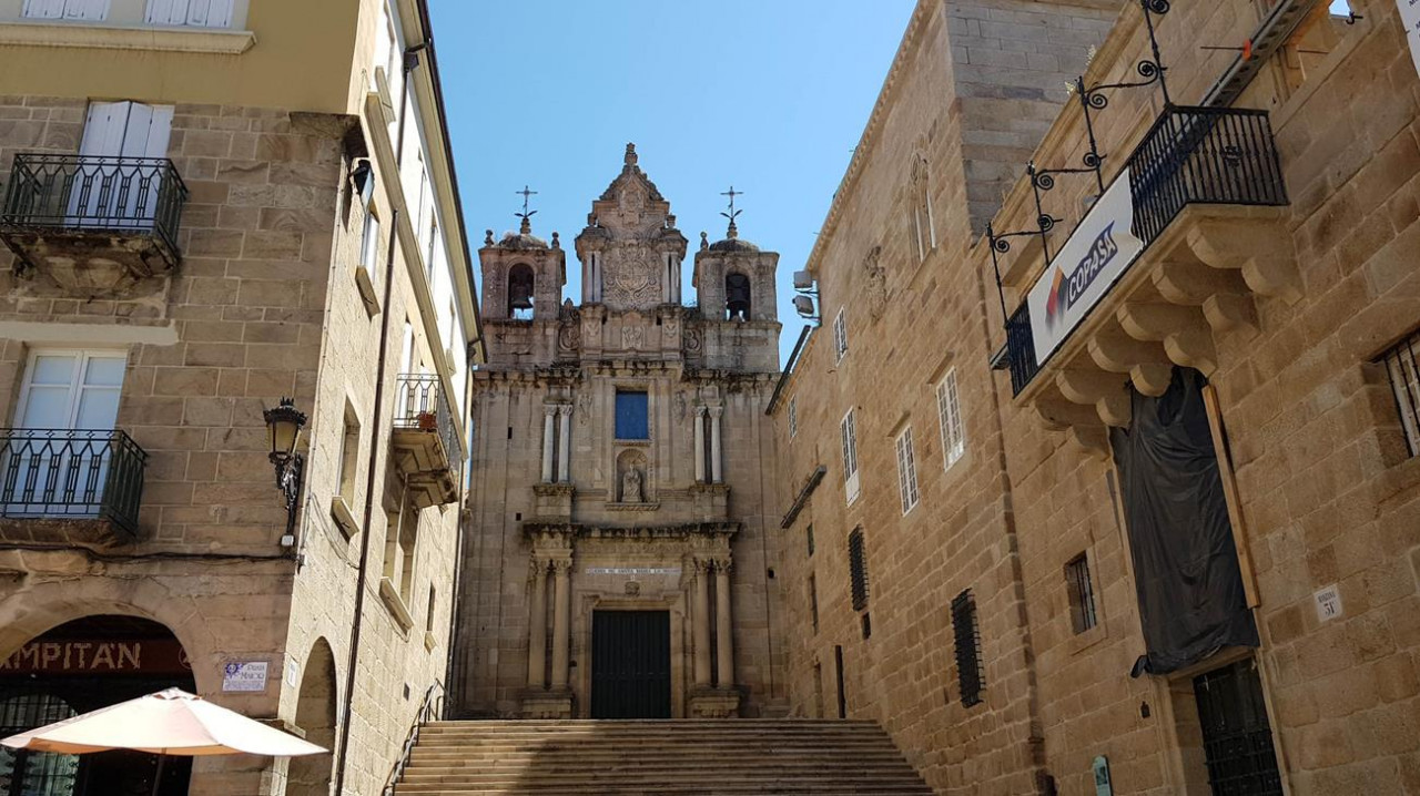 Ourense  25