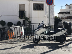 02401213-ED07-4E53-B735-48EFB09C1E1E