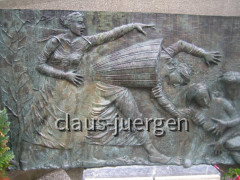 Timau Denkmal Trägerinnen