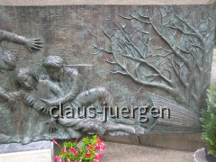 Timau Denkmal Trägerinnen