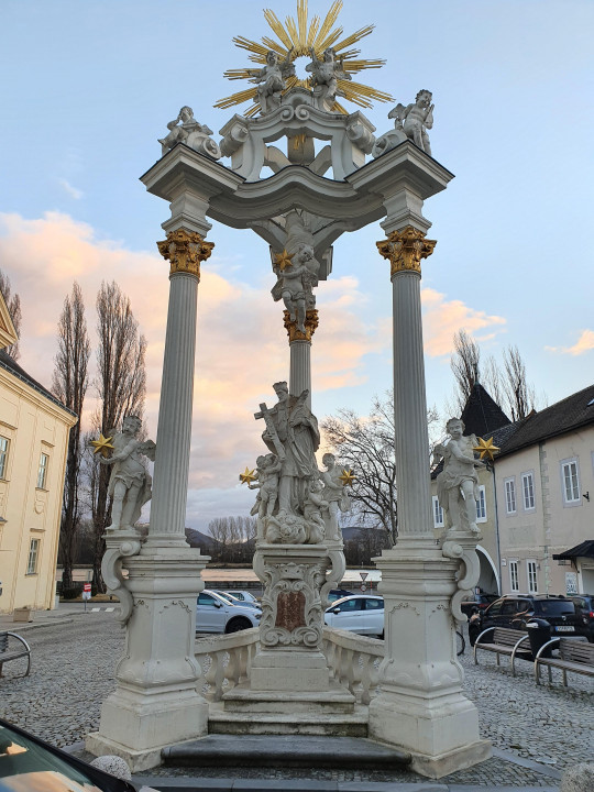 Krems-Stein an der Donau > Nepomuk