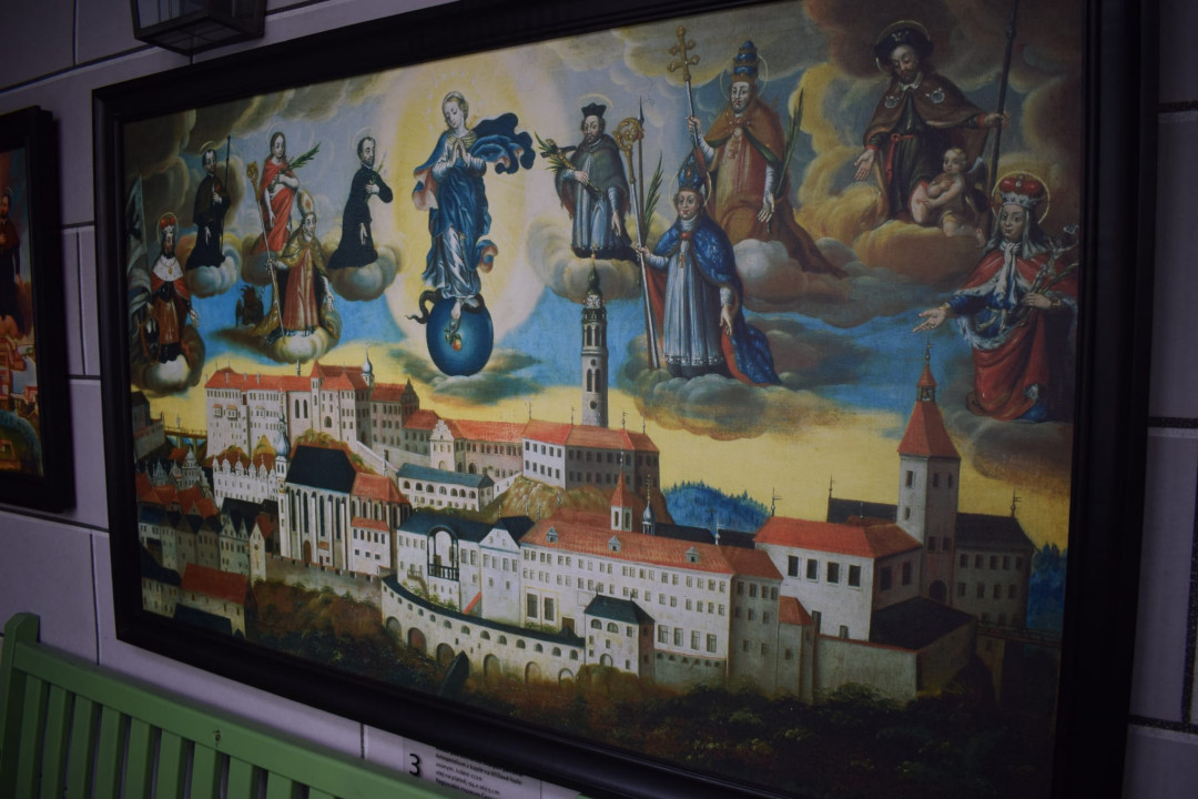 Český Krumlov < Nepomuk