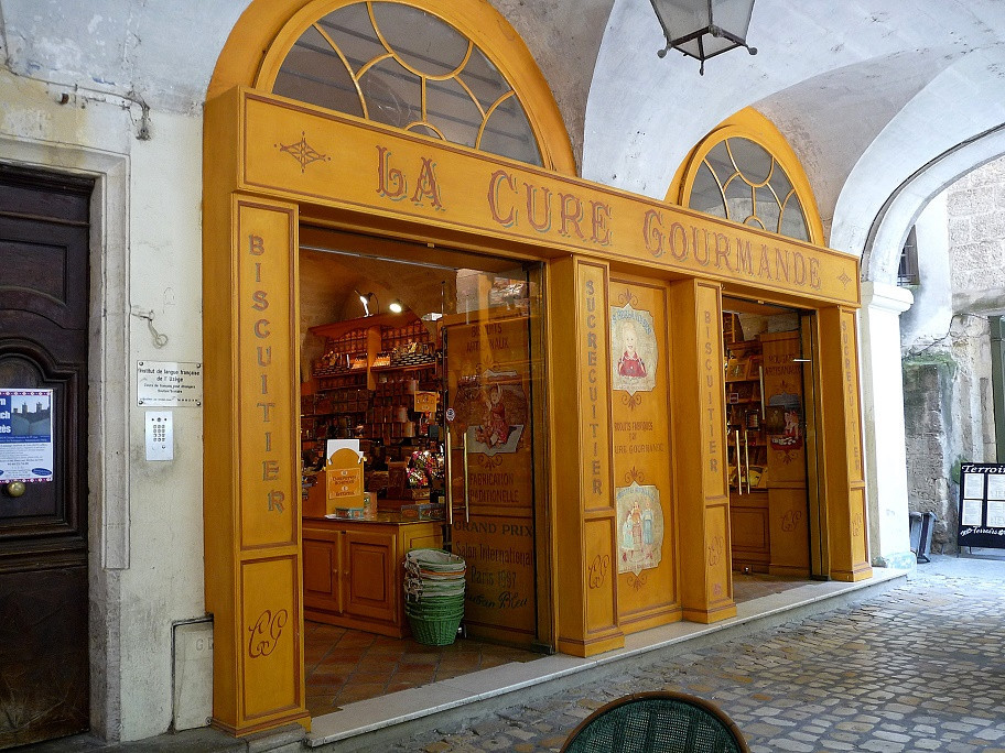 Uzés