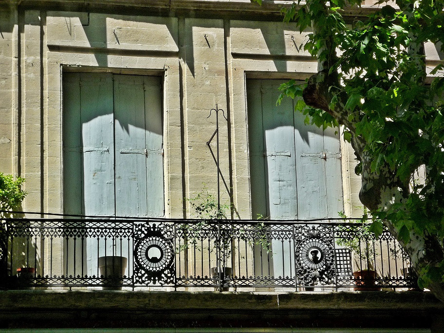 Uzés