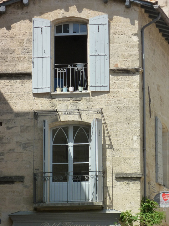 Uzés
