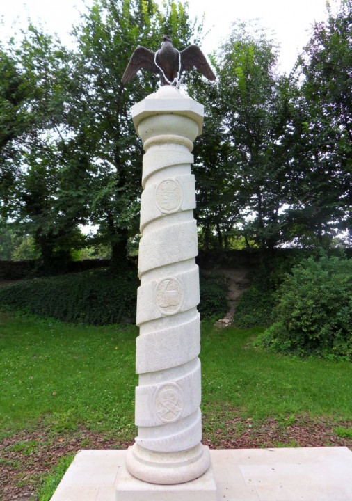 Tata Burg 1848er Denkmal