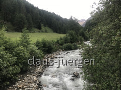 1D878E65-6F64-400A-81F8-BD30AC5CD80B