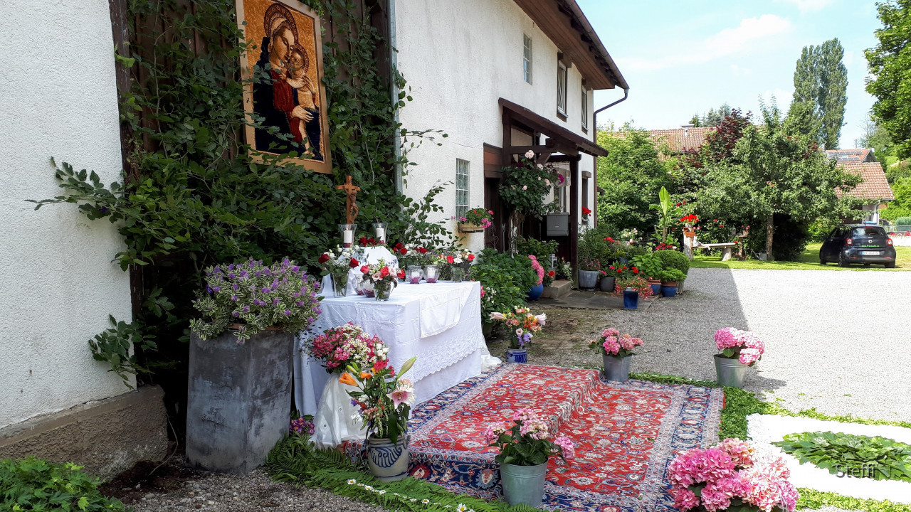 Altar seitlich