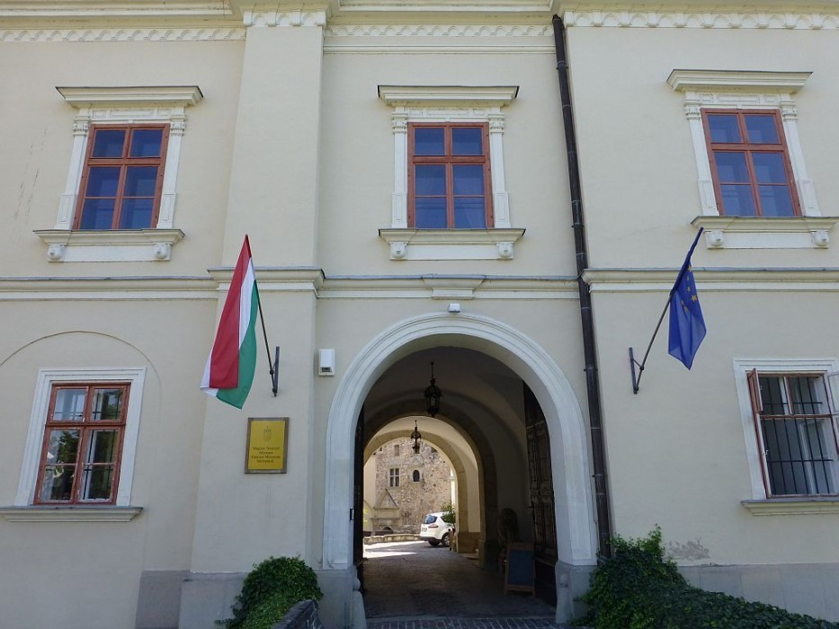 Sárospatak > Schlosstor