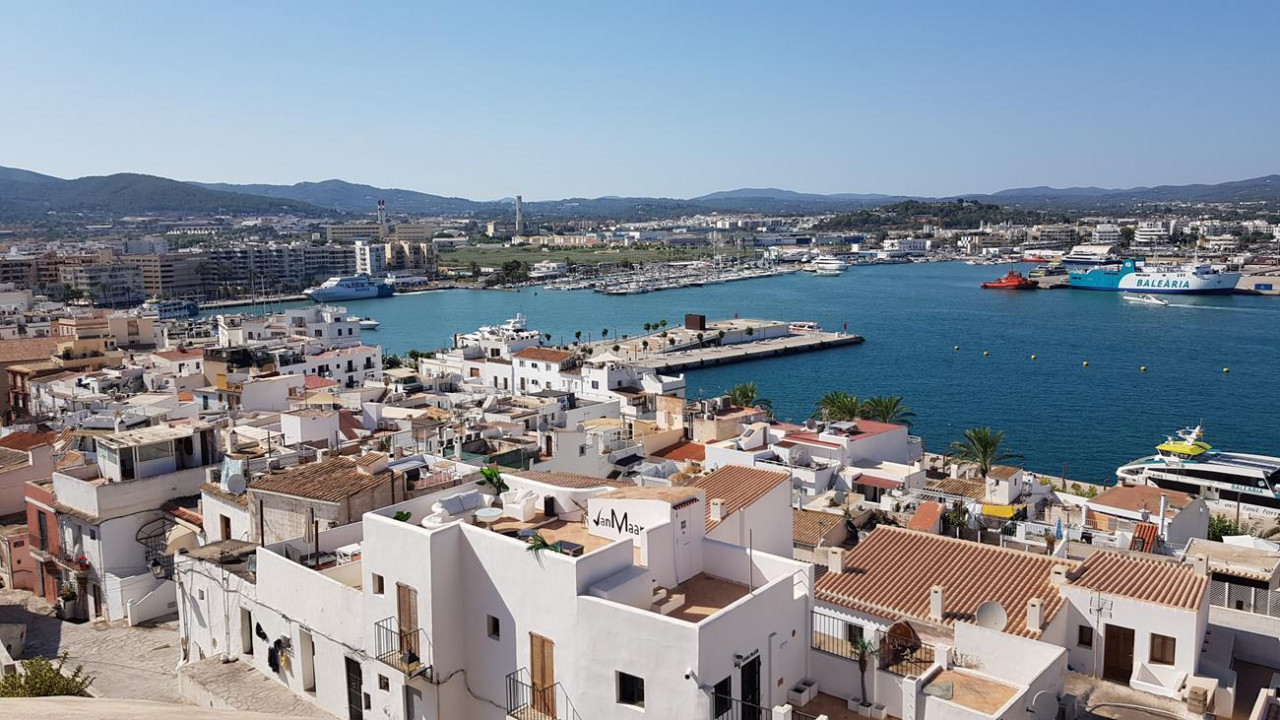 Ibiza 24