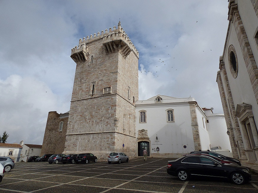 Torre dos Tres Reis