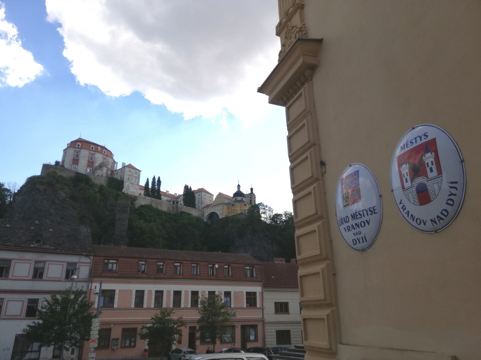 Vranov nad Dyje < Nepomuk