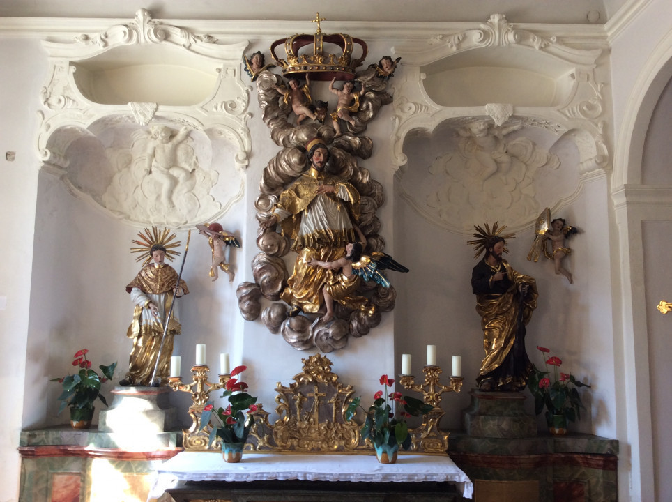 Salzburg Kajetanerkirche < Nepomuk