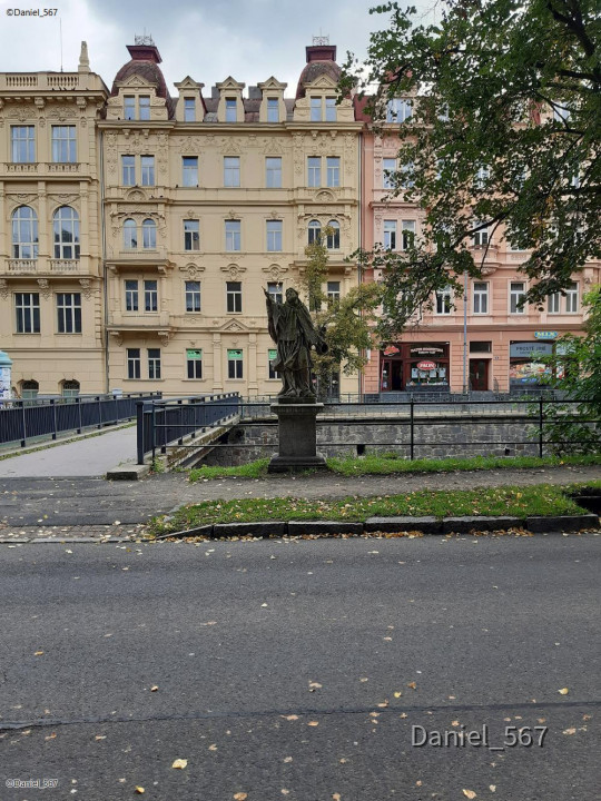01_Nepomuk 1 Karlovy Vary