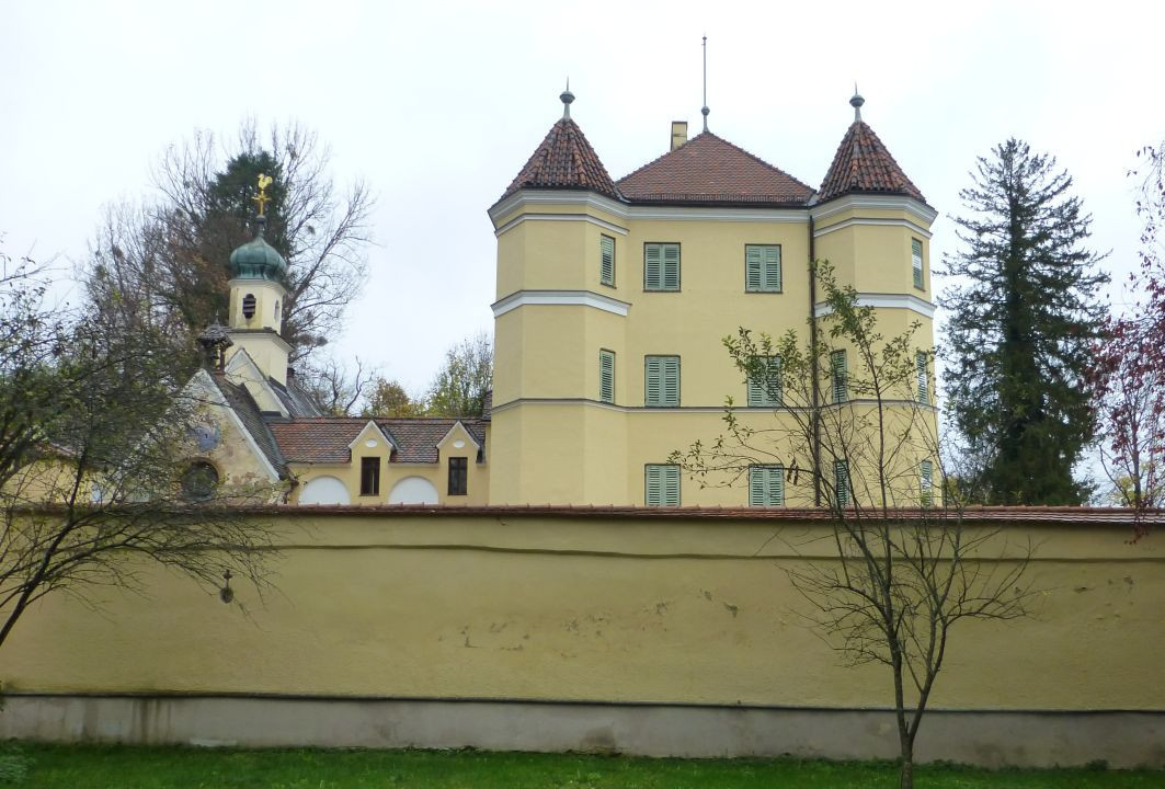 Garatshausen Schlosskapelle und altes Schloss2