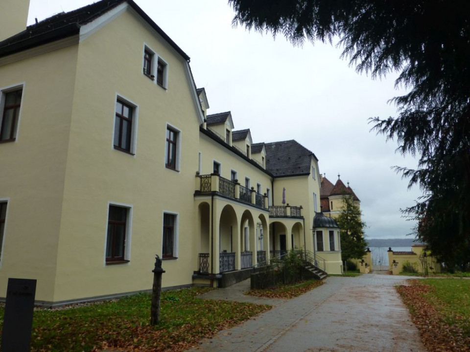 Garatshausen neues Schloss BRK-Residenz5