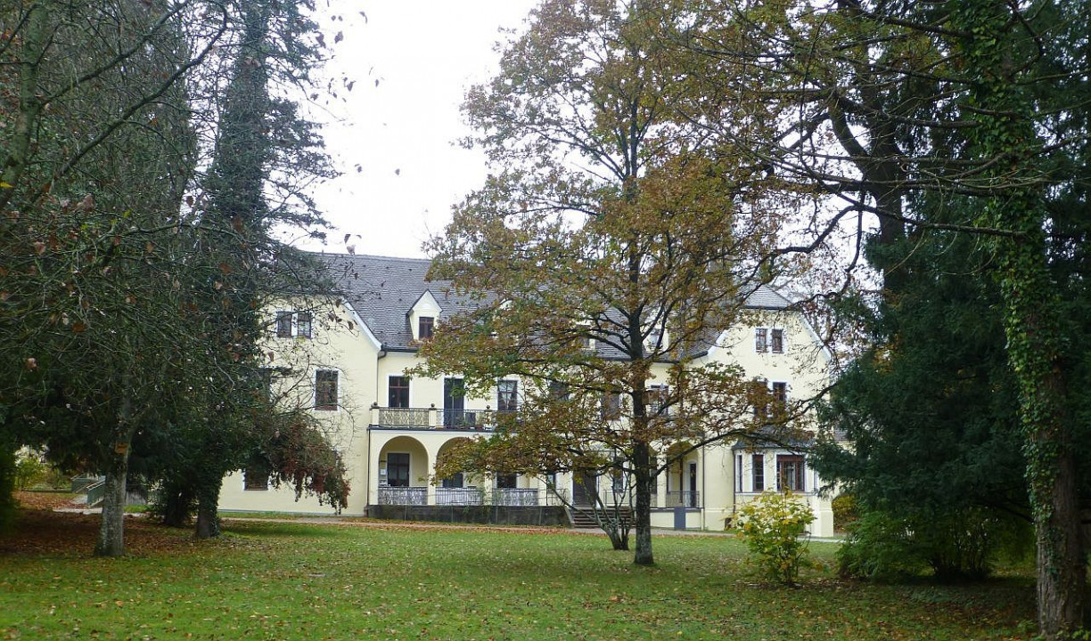 Garatshausen neues Schloss BRK-Residenz4