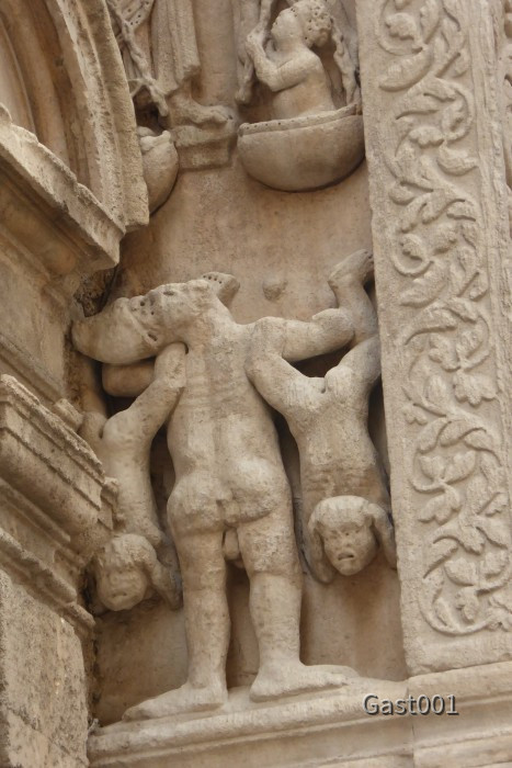 Arles, Saint Trophime