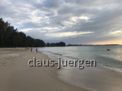 1891DAE7-5786-4D04-9593-077A2260979E